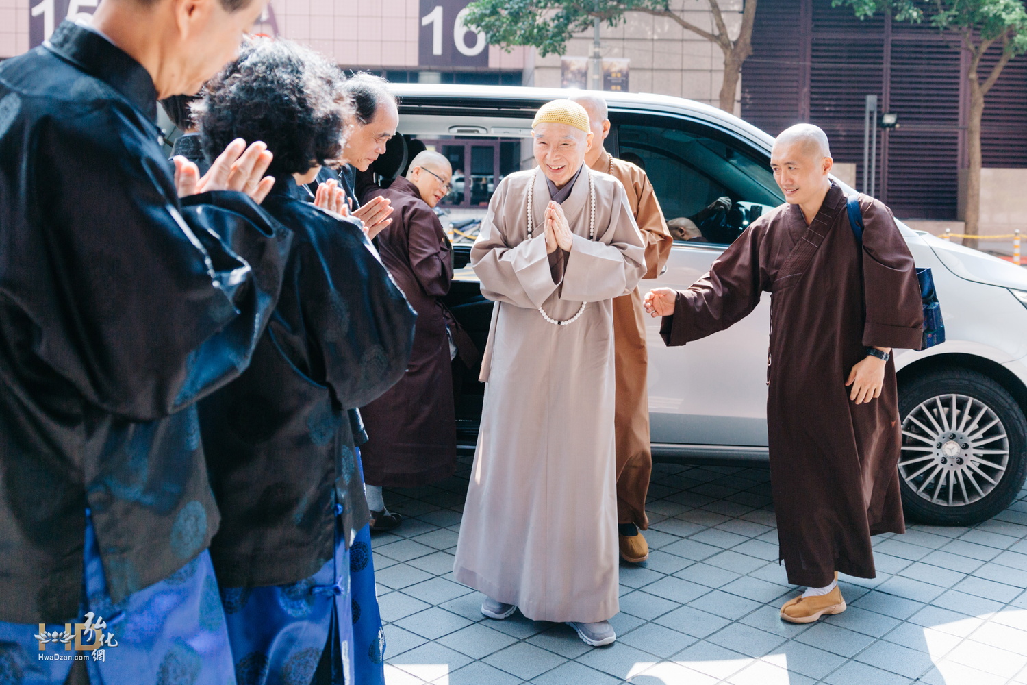 恭迎上淨下空老法師