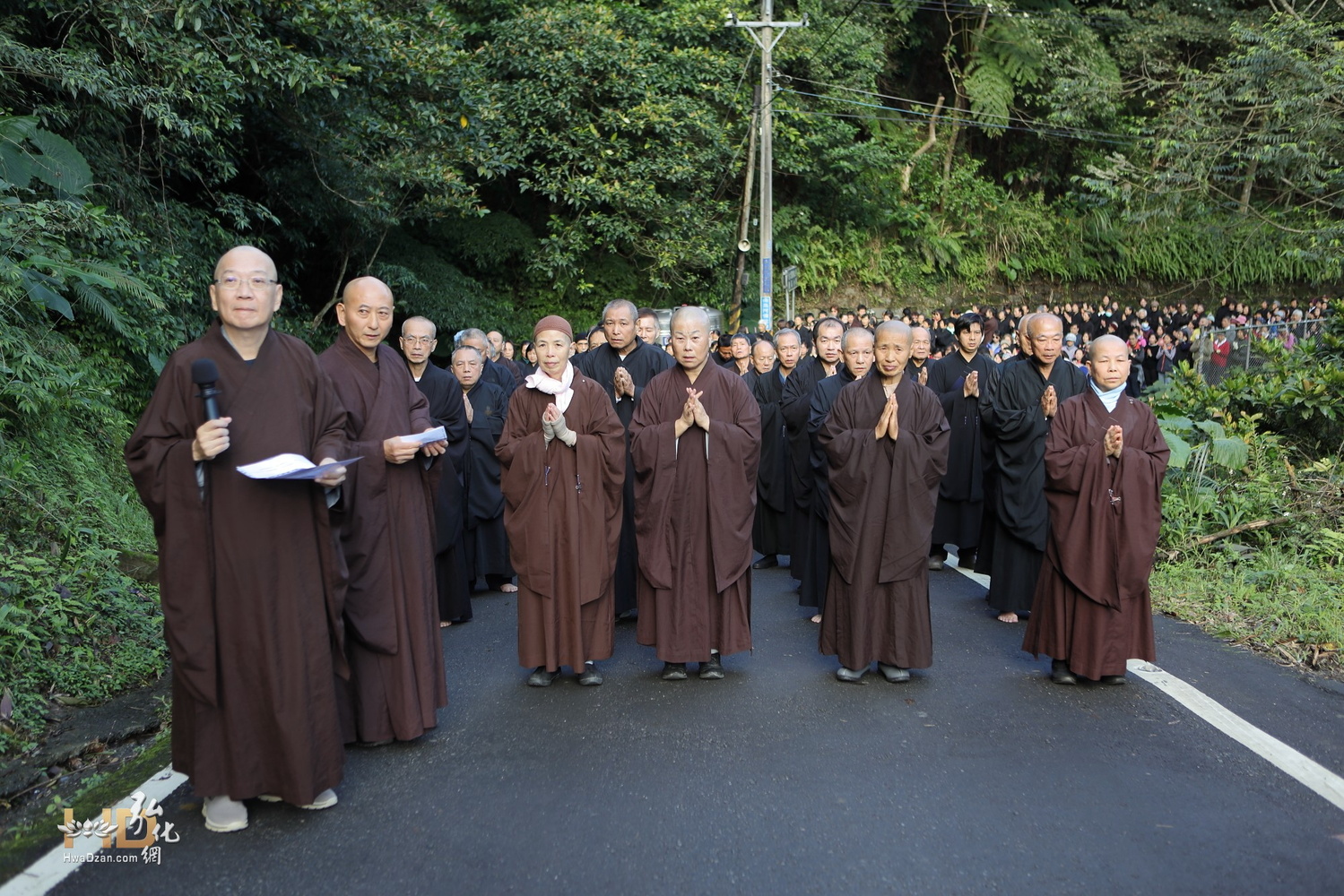 臺北靈巖山寺雙溪小築朝山