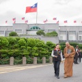 華藏淨宗學會捐贈花蓮縣國小扎根教育叢書記者會