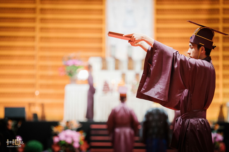 捧祝帛詣燎所