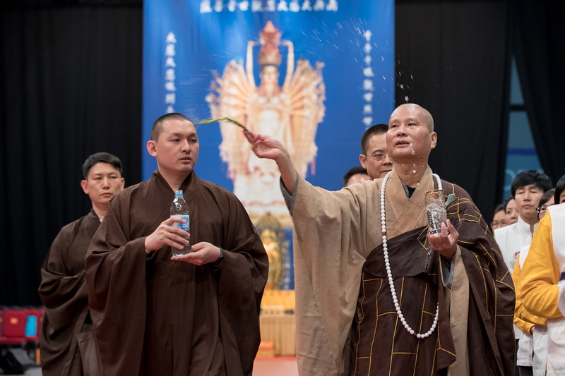 香港冬至祭祖護國息災超薦繫念法會 灑淨 (9).jpg