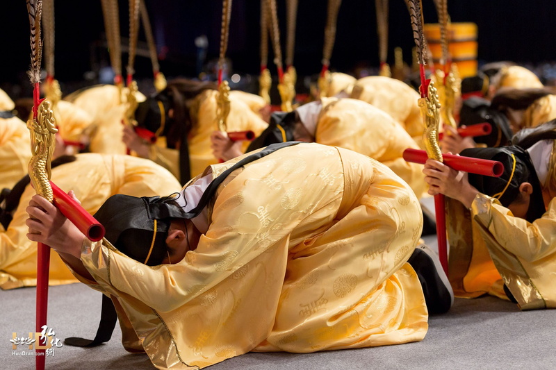 佾舞具動勢，其立意為儒家道德觀念與禮樂治道精神