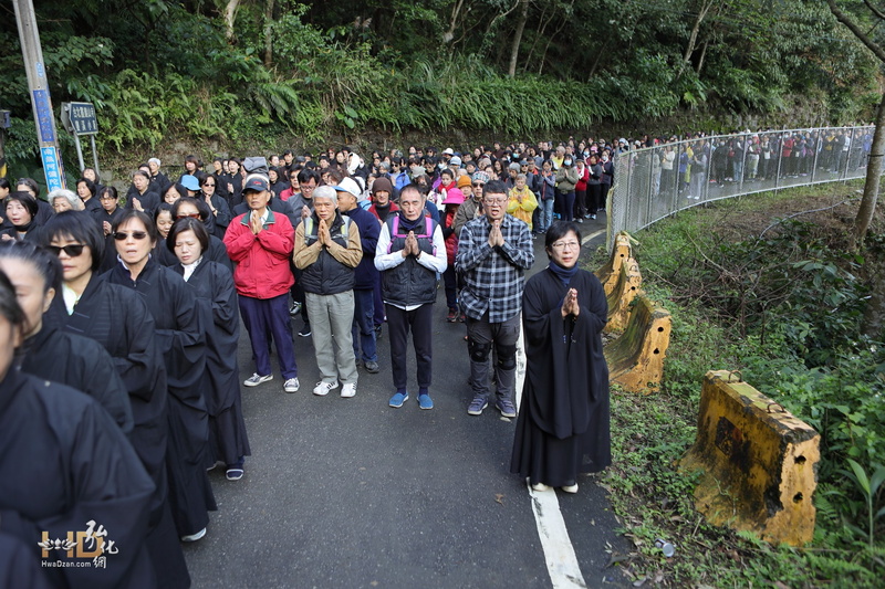 臺北靈巖山寺雙溪小築朝山