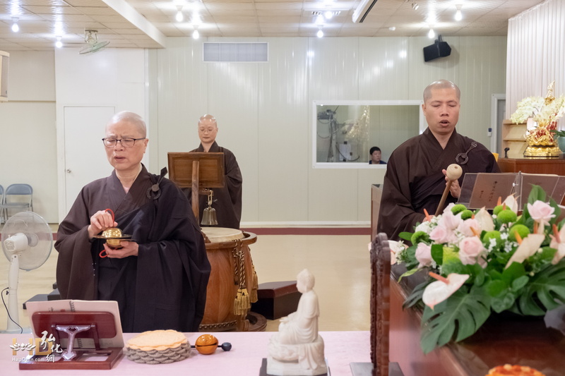 佛七念佛共修法會首日　悟道法師主七